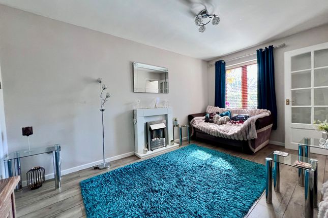 10, Willow Drive, Marchwood photo 2