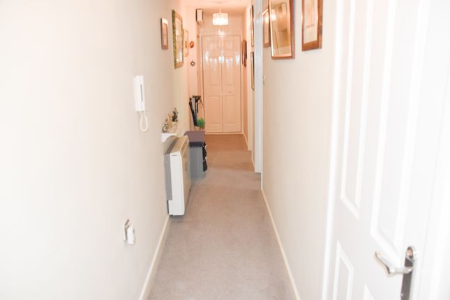 3 Glebedale Court, Glebedale Road, Stoke-on-Trent photo 4