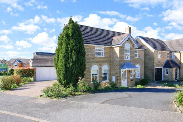 4-bed house on 4, Highmoor Walk, Baildon, £425,000