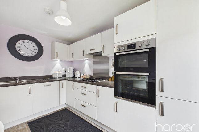 27 Rosehall Gardens, Uddingston, City of Glasgow photo 3