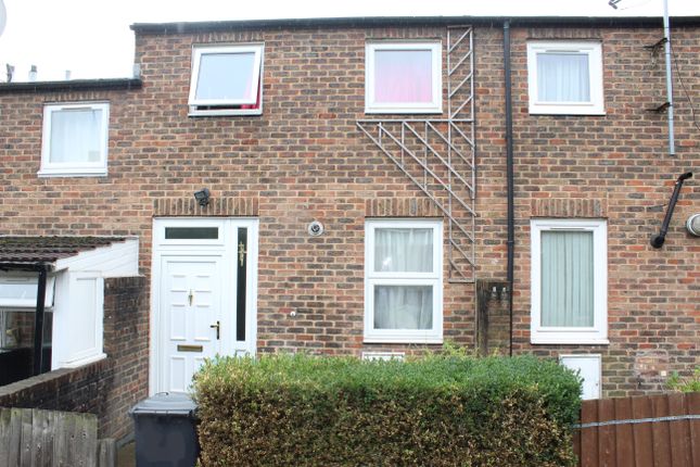 Terraced house for sale in Bracknell Close, London
