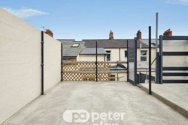 10, Penarth photo 2