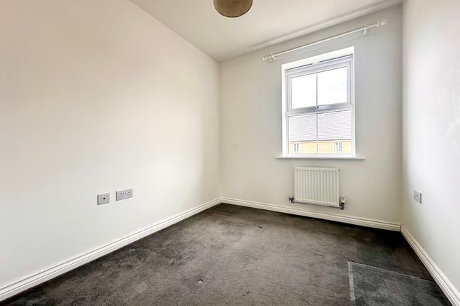 Flat to rent in Delphinium Court, Eynesbury, St. Neots