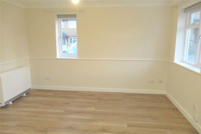 Terraced house to rent in Clover Drive, Rushden