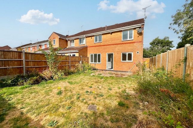 21 Lancelot Close, Leicester photo 4