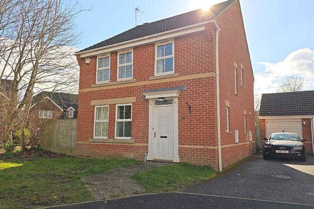 Room 4, Deardon Way, Reading photo 5