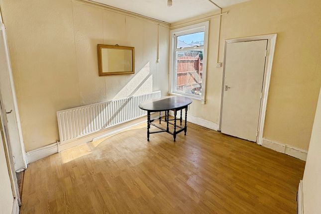129, Overton Road, Sheffield photo 4