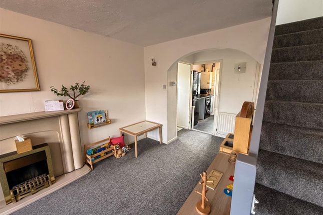 28, Rennie Crescent, Leek photo 4