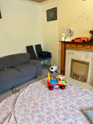 17, Spencer Road, Bradford photo 5