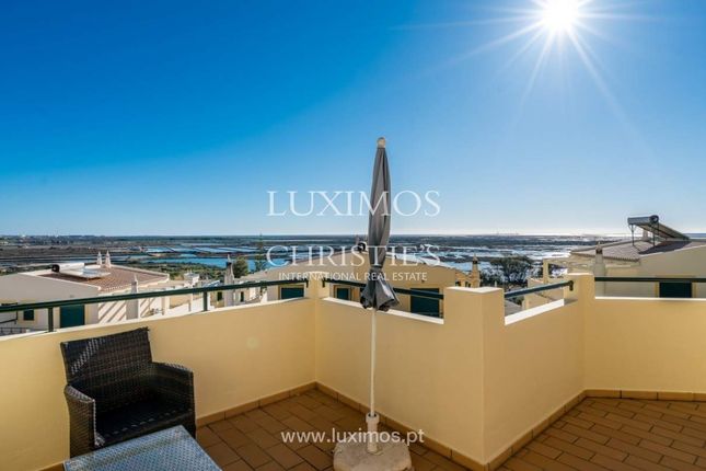 Thumbnail Villa for sale in São Pedro, Faro, Portugal