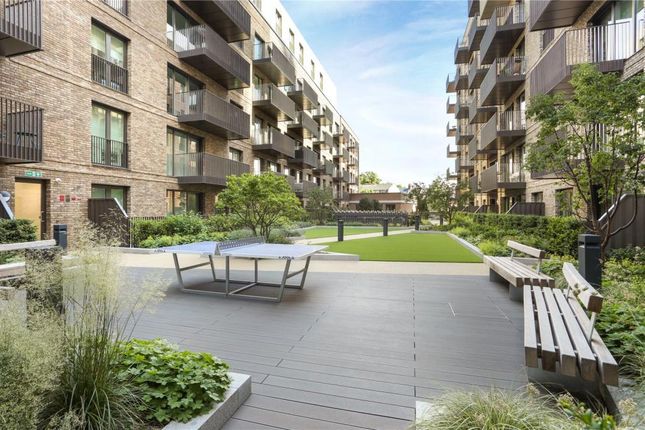 Flat to rent in Cendel Crescet, Georgett Apartments, Whitechapel