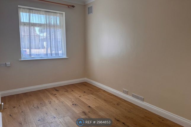 Elmfield Road, Potters Bar photo 4