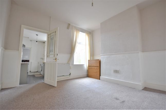 40, Hollis Road, Coventry photo 3