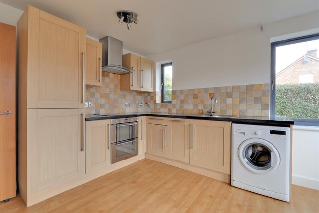 Apartment 2 Oldfield Point, 35 Griffiths Avenue, Cheltenham photo 3