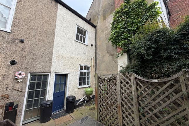 2 Rigbys Court, Norwich photo 2