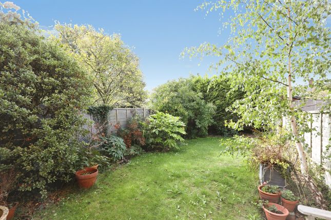 Flat 3 Ivy Court, Weaverham Road, Northwich photo 2