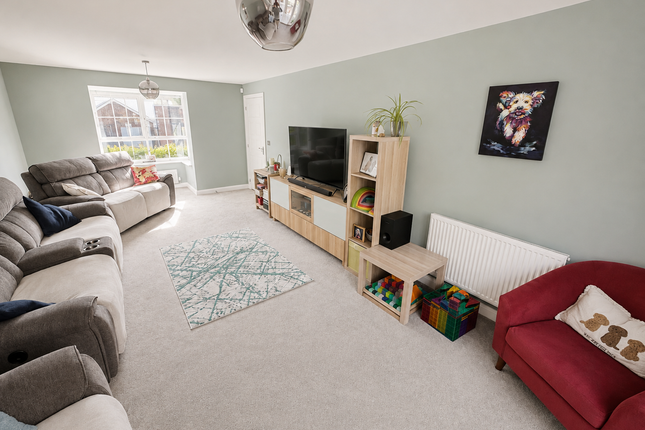 1, Cartier Close, Yeovil photo 2