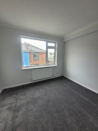 Clarendon Court, Southsea photo 4
