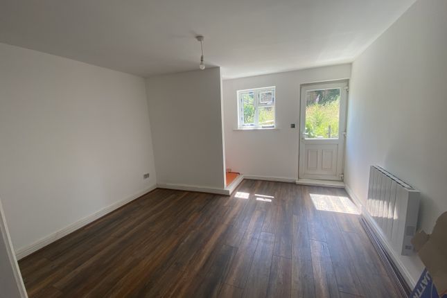 1-bed house on 166A, Cherry Orchard Road, Birmingham, £850/mo