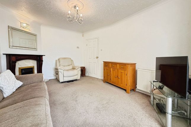 86 Monks Haven, Stanford-Le-Hope photo 2