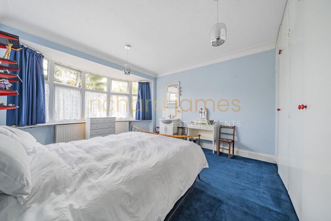 Detached house for sale in Lawrence Court, Mill Hill, London
