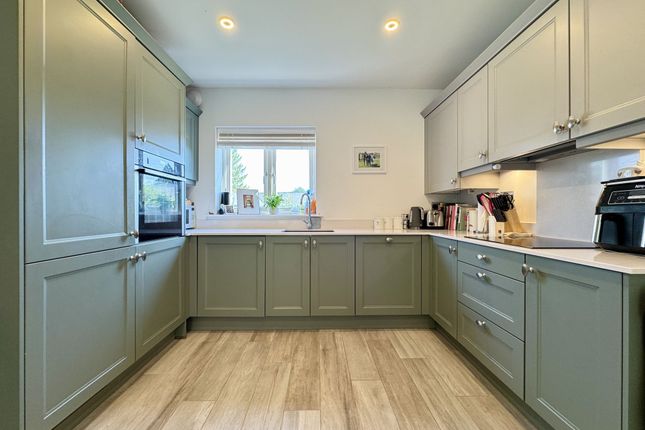 9 Masons Court, Wantage photo 4