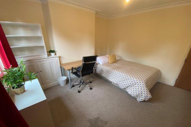 End terrace house to rent in Humber Road, Beeston