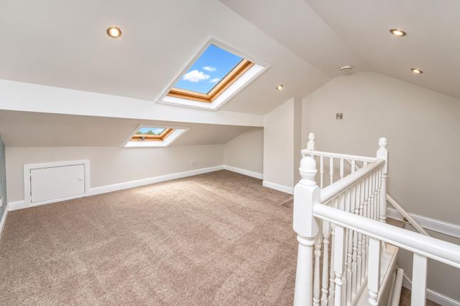 Lynwood Avenue, Darwen photo 5