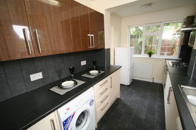 Thumbnail Terraced house to rent in Langdale Avenue, Leeds