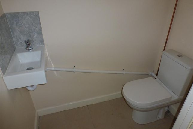 3, Alfreton photo 3