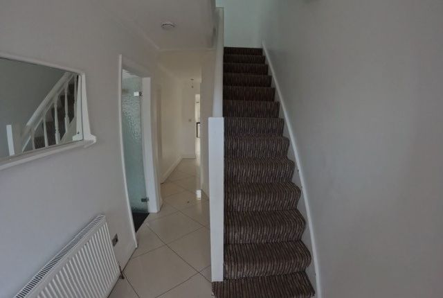 35, Whittington Ave, Hayes photo 2