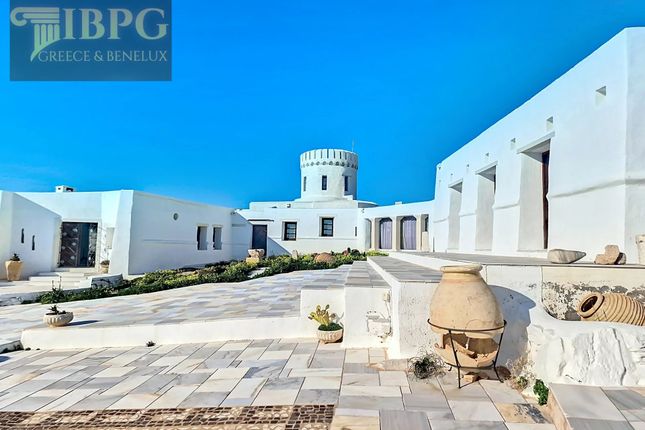 Villa for sale in Street Name Upon Request, Paros, Gr