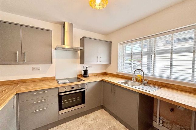 22, Manor House Court, Kirkby in Ashfield photo 3