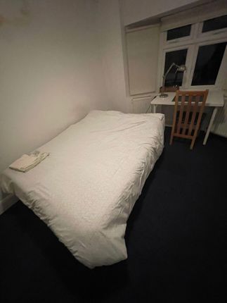 Thumbnail Room to rent in Hendale Avenue, London