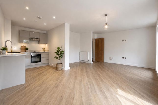 Flat 3 Furze Court, 120, Wickham Road, Fareham photo 2