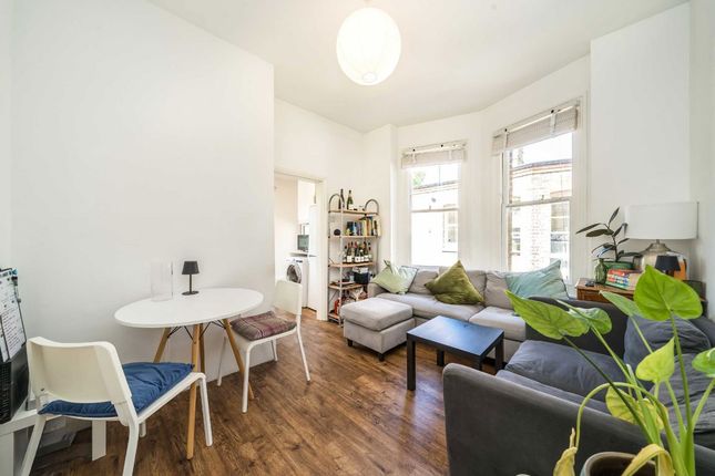 140, Amesbury Avenue, London photo 3