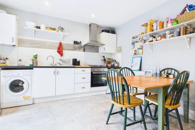 23b Buckingham Street, Brighton photo 3