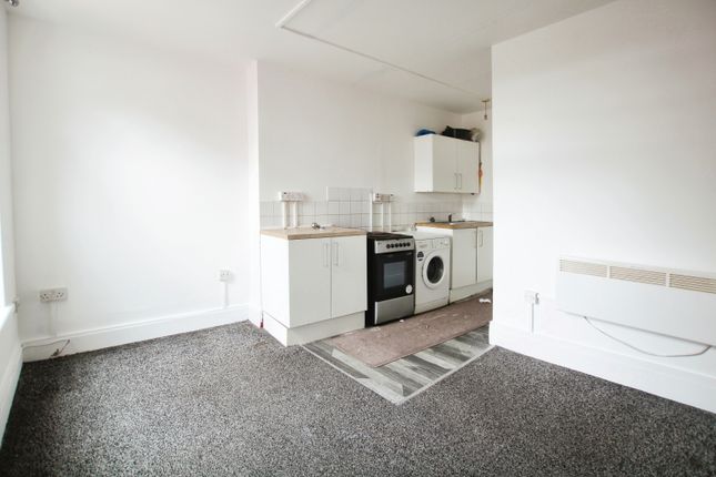 Thumbnail Flat to rent in Bromwich Street, Bolton