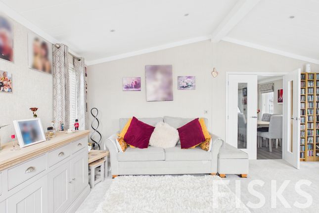13, Shore Drive, Canvey Island photo 4