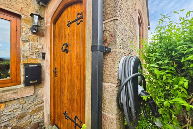 Ivy Cottage, 66 Hot Lane, Biddulph Moor photo 3