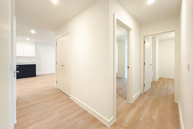 Flat for sale in Laurence Place, New Kings Yard, Manchester