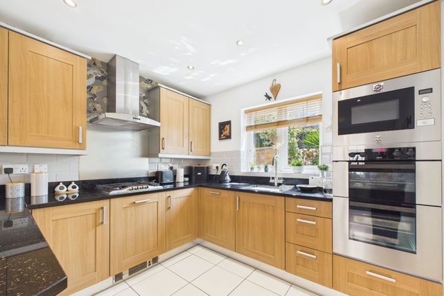 85 Morledge, Matlock photo 4