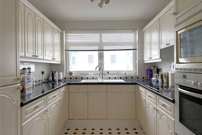 Flat 19 Tavistock, 12-14, Devonshire Place, East Sussex photo 3