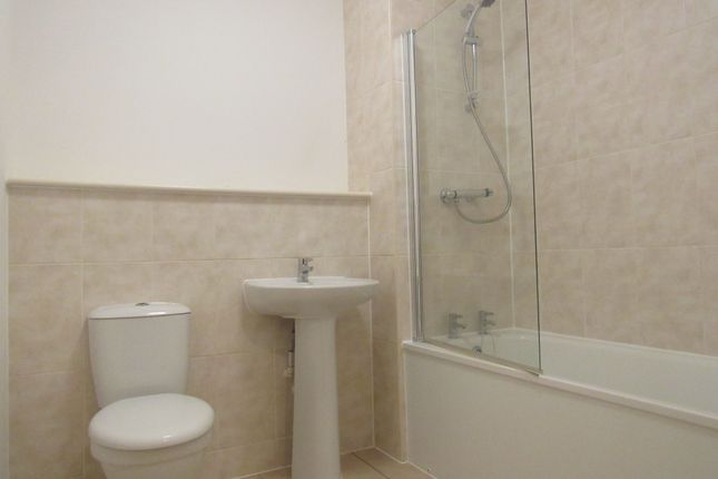 Flat 68, Manchester photo 5