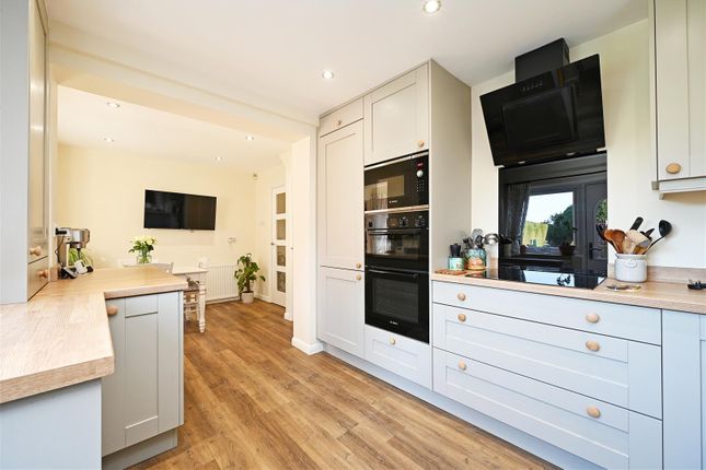 2, Wordsworth Place, Dronfield photo 3