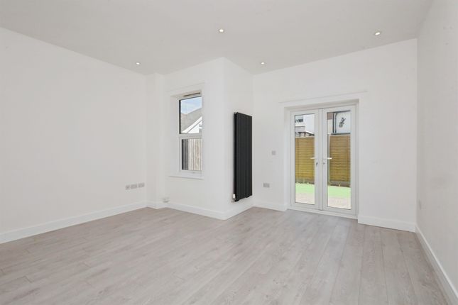 10, Fairlight Road, Eastbourne photo 2