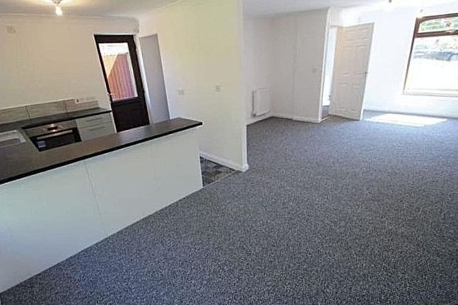 6, Heronswood Drive, Brierley Hill photo 4