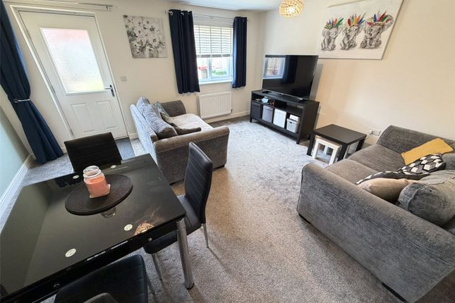 35, George Wynn Way, Telford photo 2