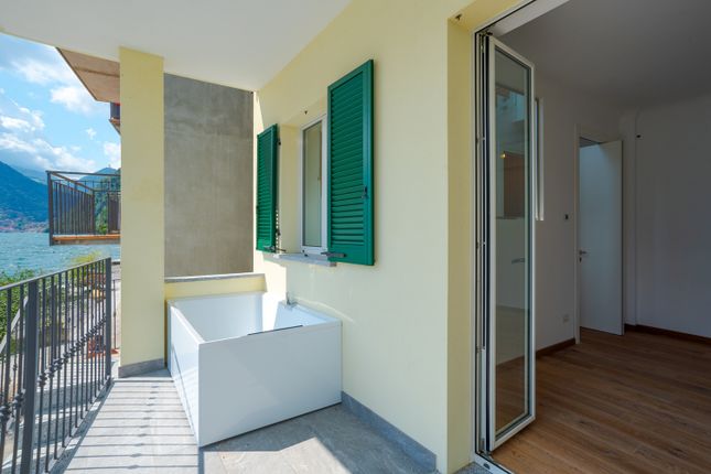 Duplex for sale in Via Strada Statale Regina, Como, Lombardy, Italy