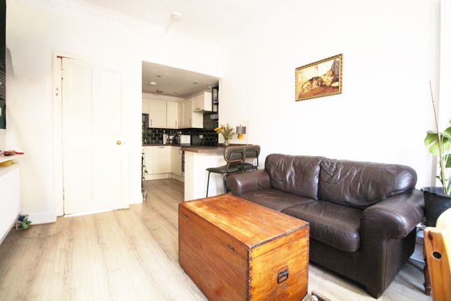 Apsley Street, Thornwood, Glasgow, G11 7ST, Glasgow photo 4